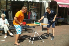 Tafeltennisvereniging Smash op braderie in Monster 2015