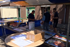 Tafeltennisvereniging Smash op braderie in Monster 2015